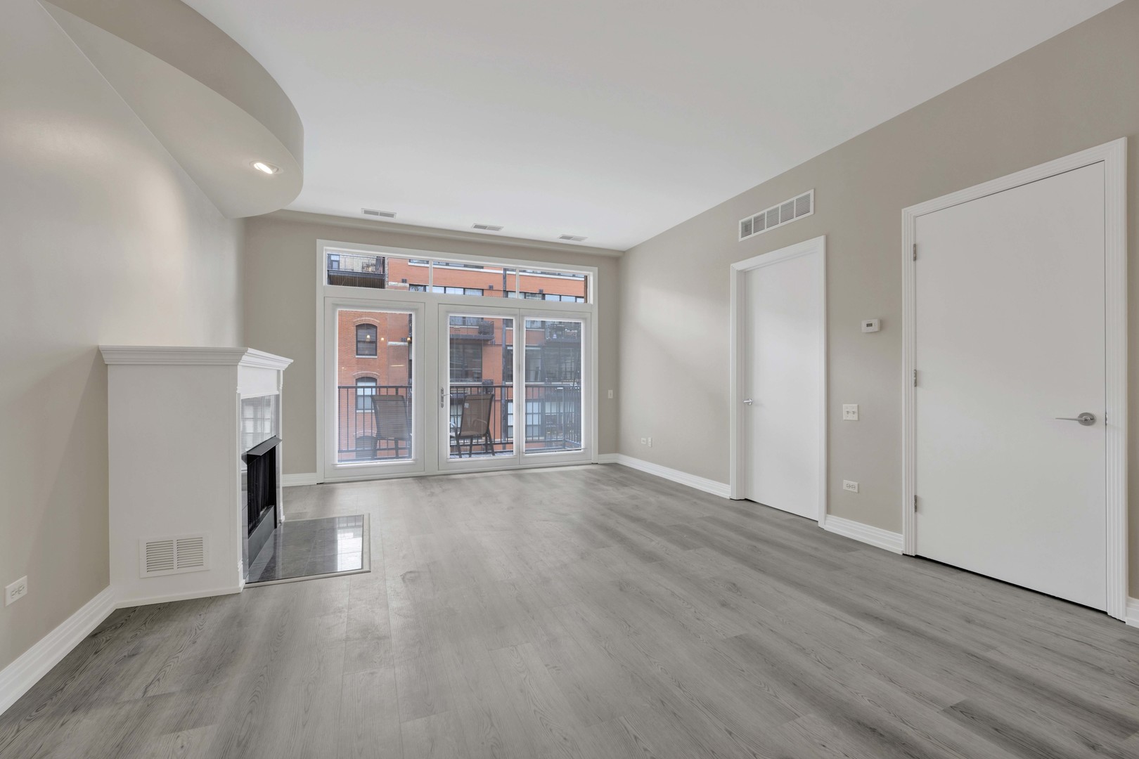 550 W Fulton Street Unit: 507