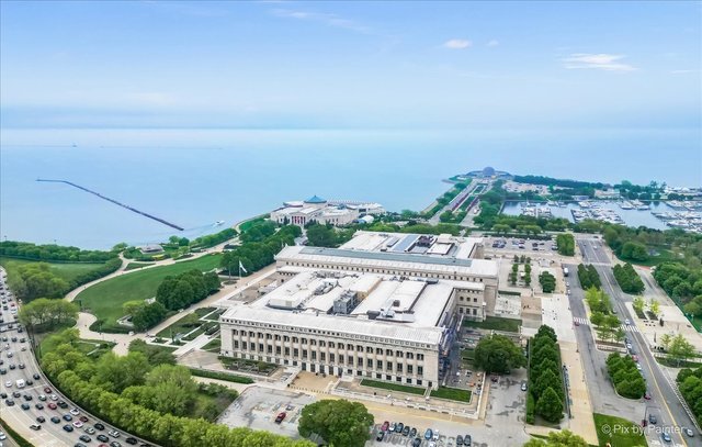 1211 S Prairie Avenue Unit: 5400