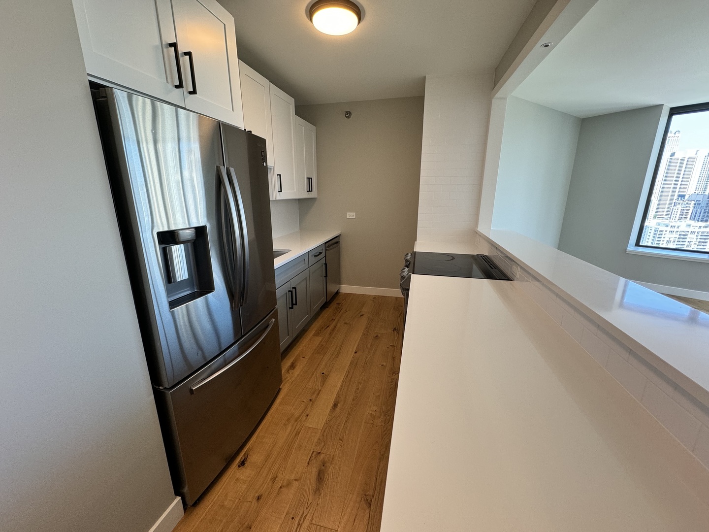 400 N LaSalle Street Unit: 3202