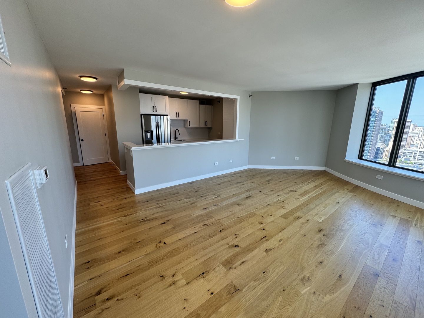 400 N LaSalle Street Unit: 3202