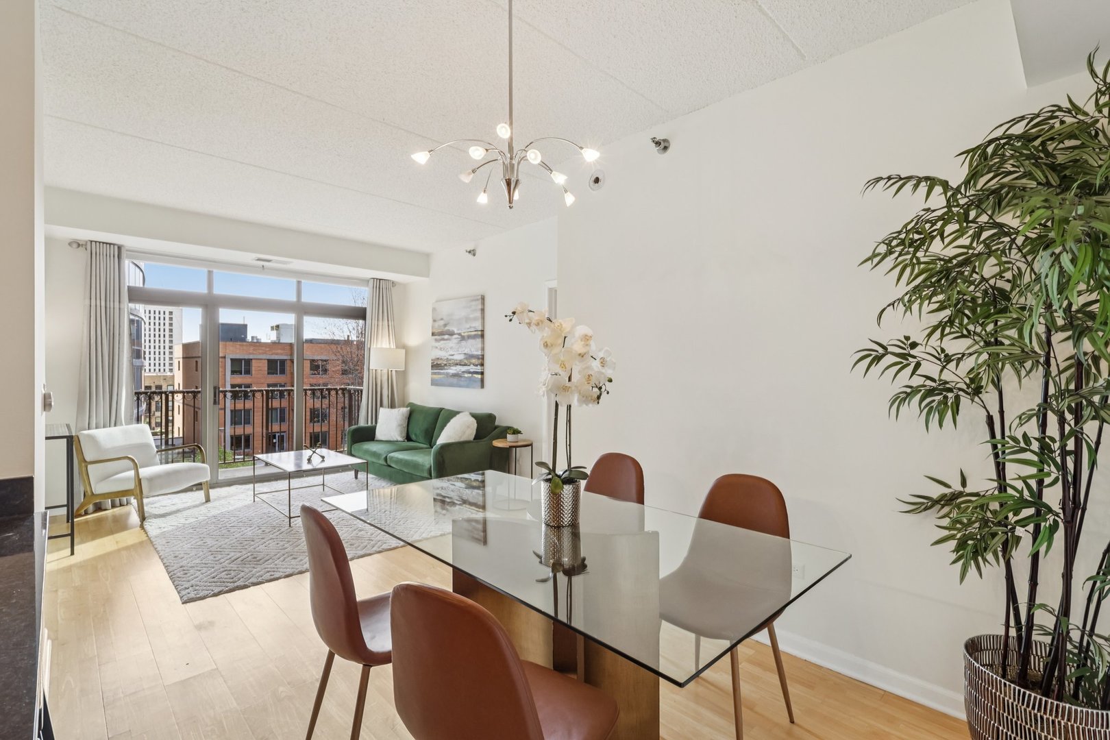 1250 S Indiana Avenue Unit: 1011