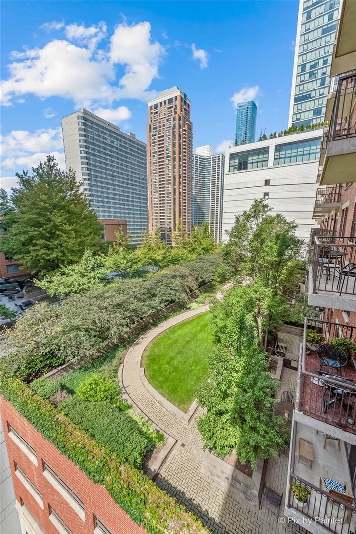 1250 S Indiana Avenue Unit: 1011