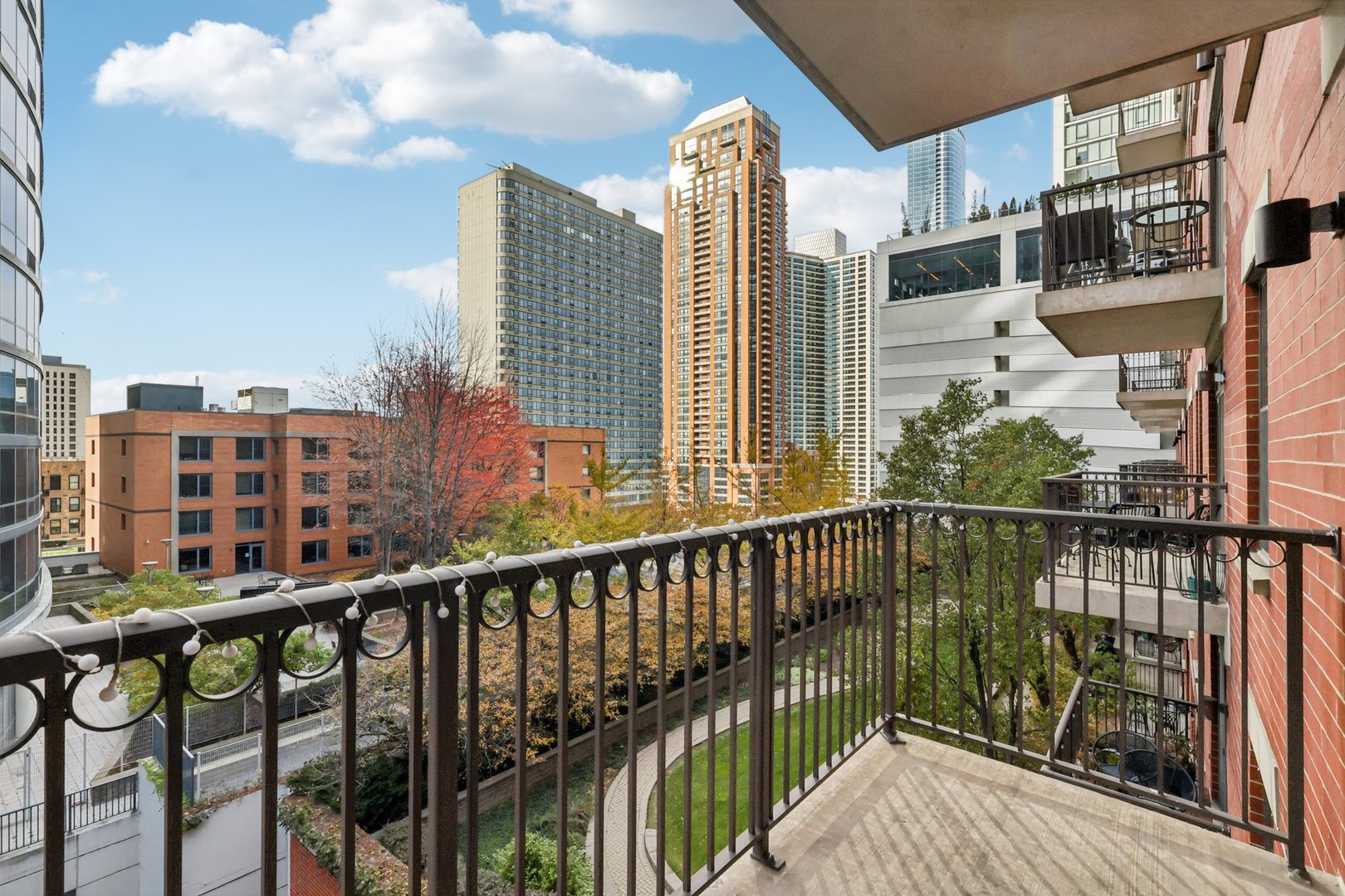 1250 S Indiana Avenue Unit: 1011