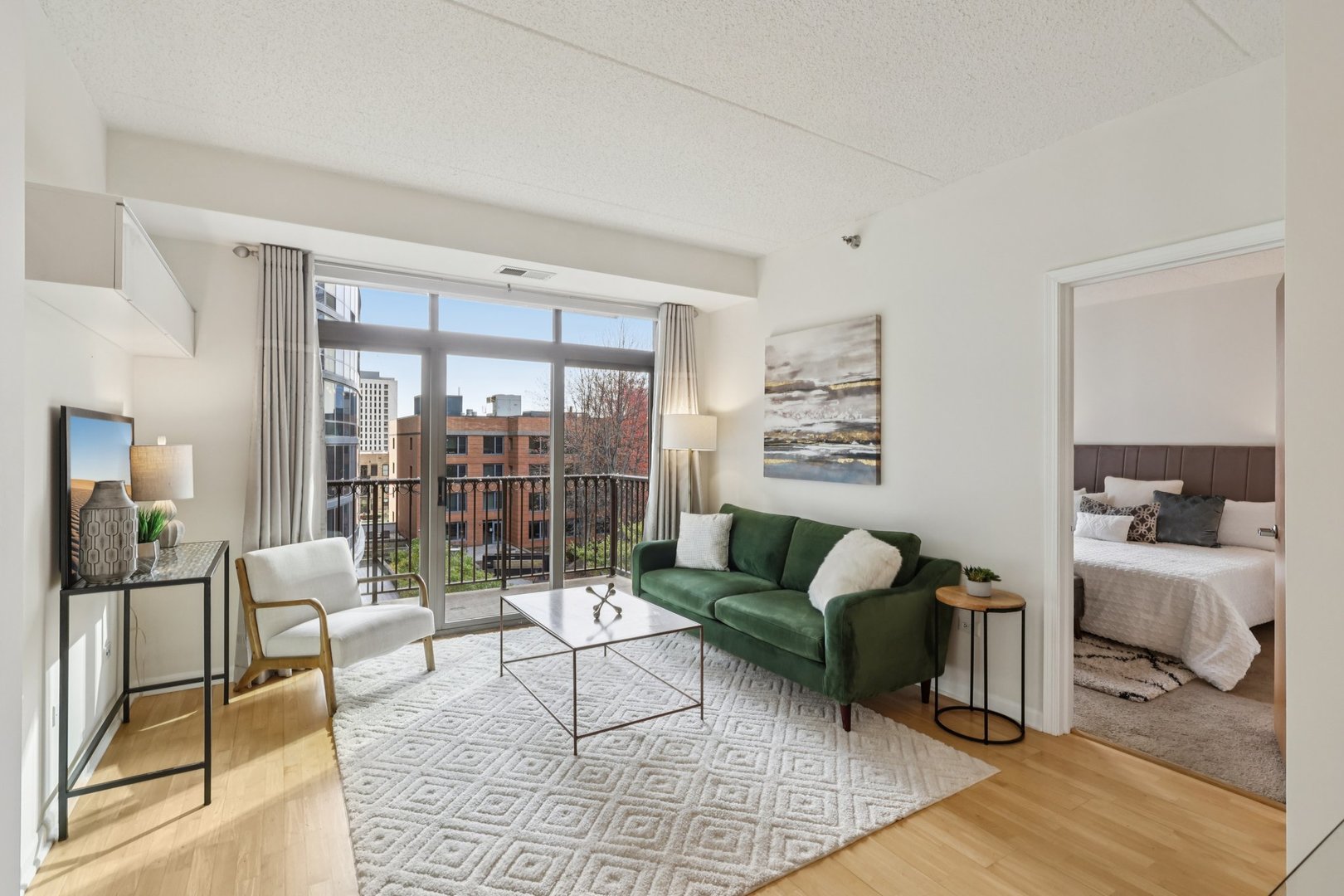 1250 S Indiana Avenue Unit: 1011