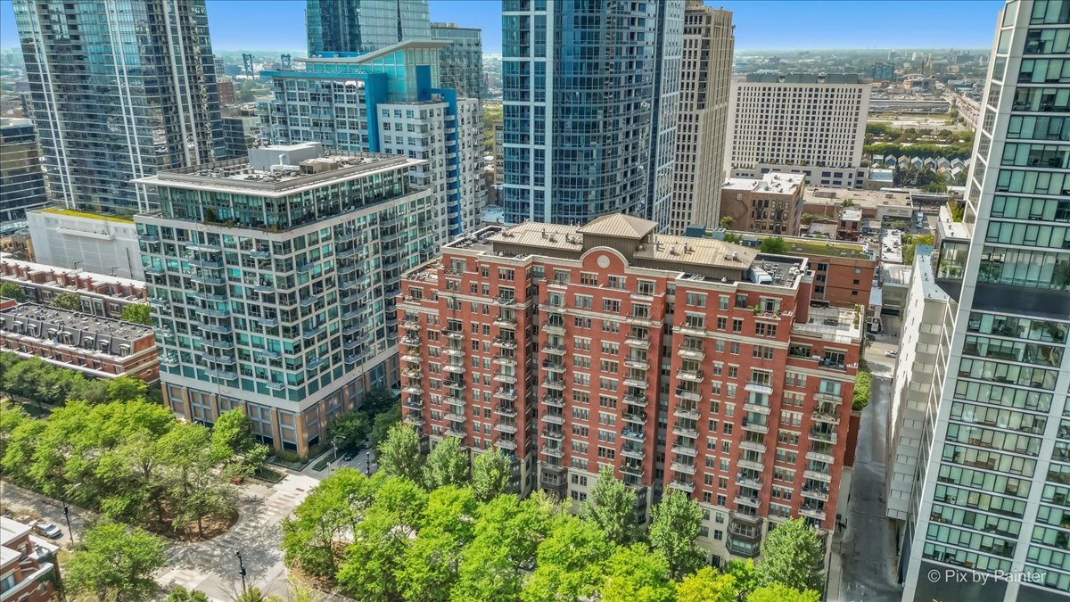 1250 S Indiana Avenue Unit: 1011
