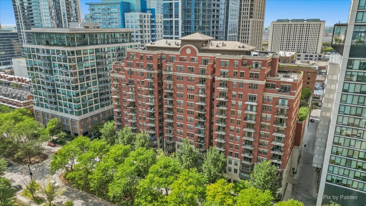 1250 S Indiana Avenue Unit: 1011