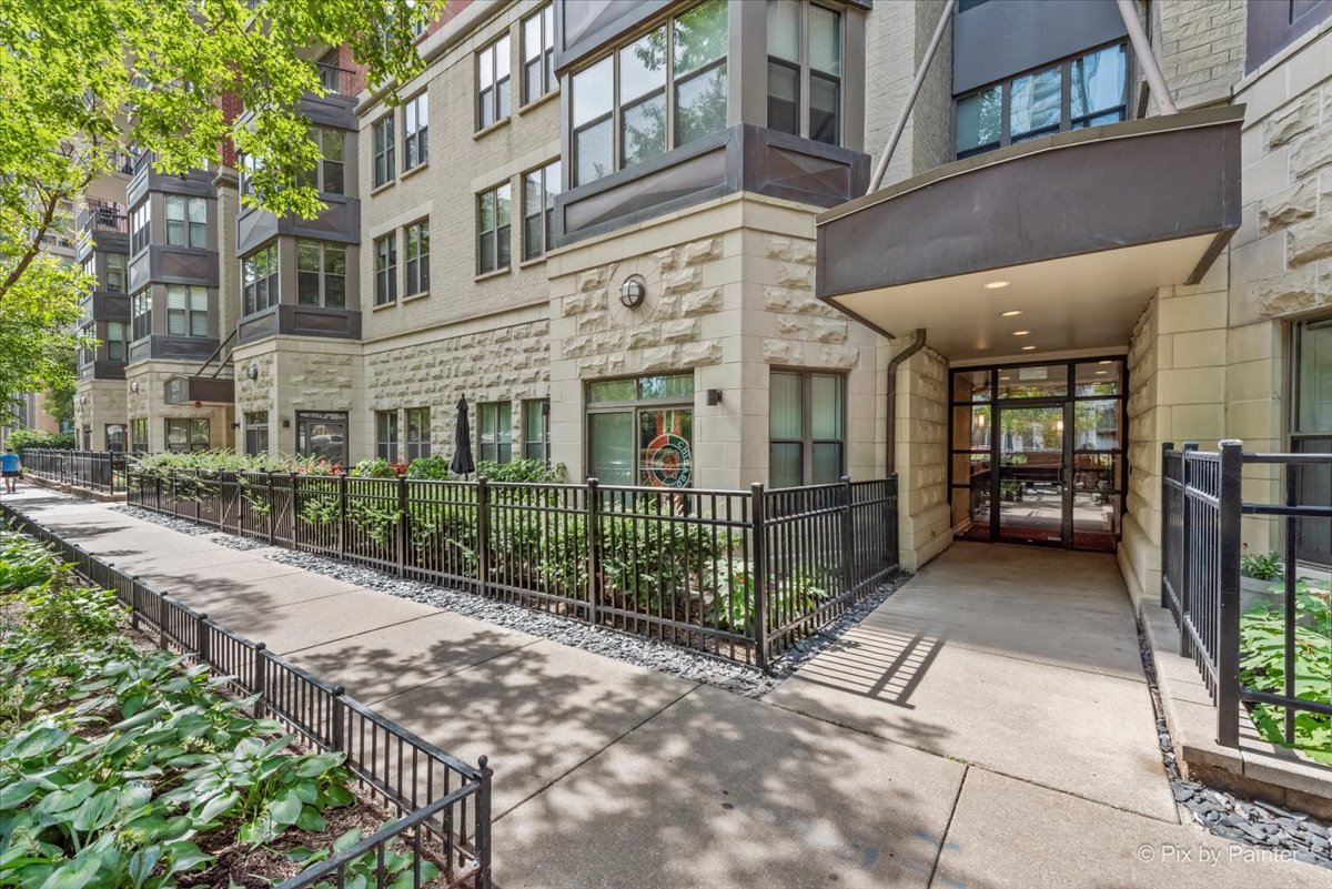 1250 S Indiana Avenue Unit: 1011