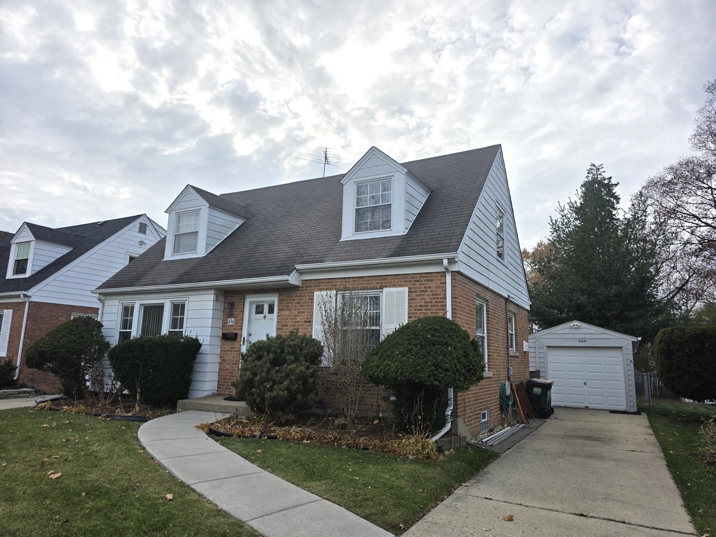436 S Arlington Heights Road