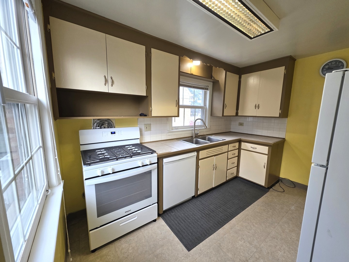 436 S Arlington Heights Road