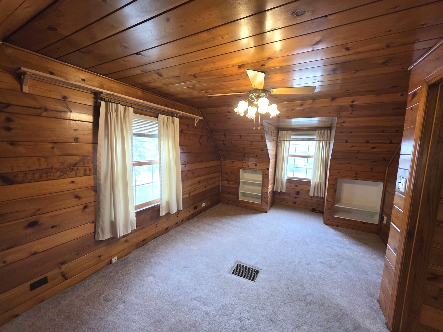 436 S Arlington Heights Road