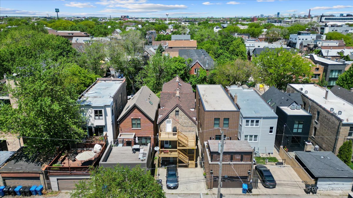 2233 W Shakespeare Avenue Unit: 1F