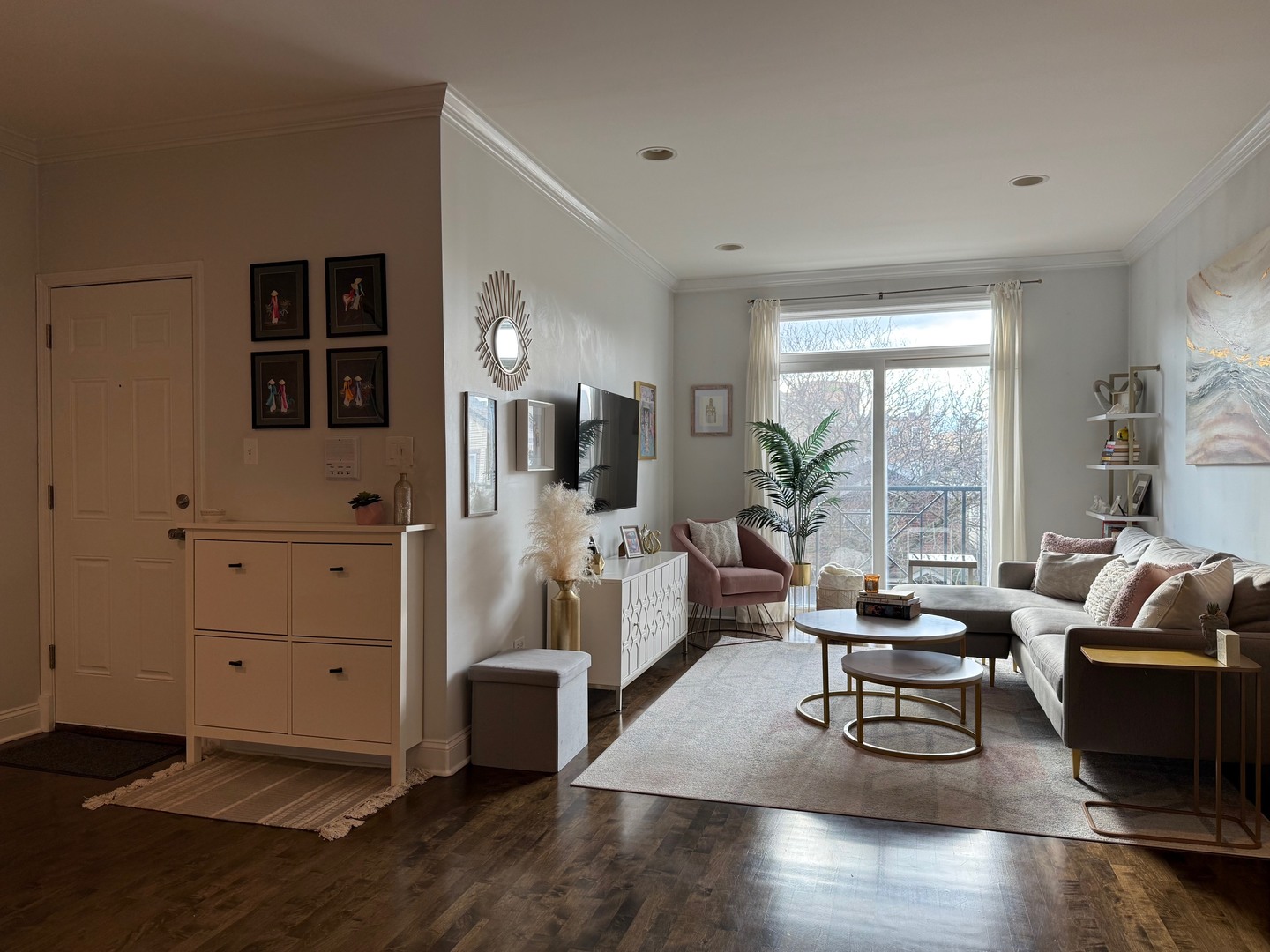1319 N Bosworth Avenue Unit: 2