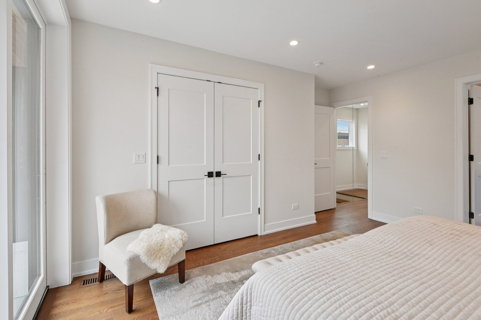 1536 W Chestnut Street Unit: B