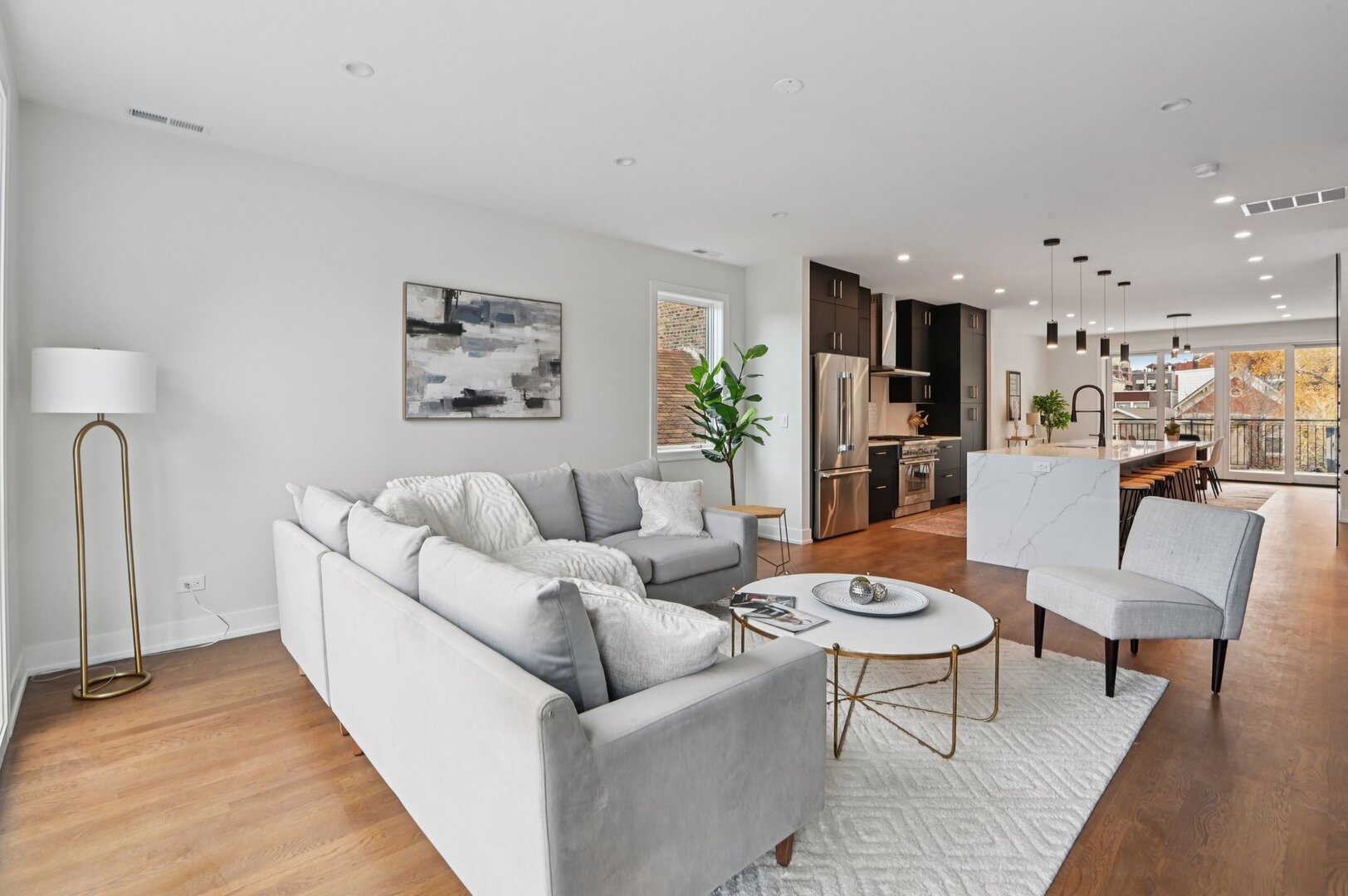 1536 W Chestnut Street Unit: B