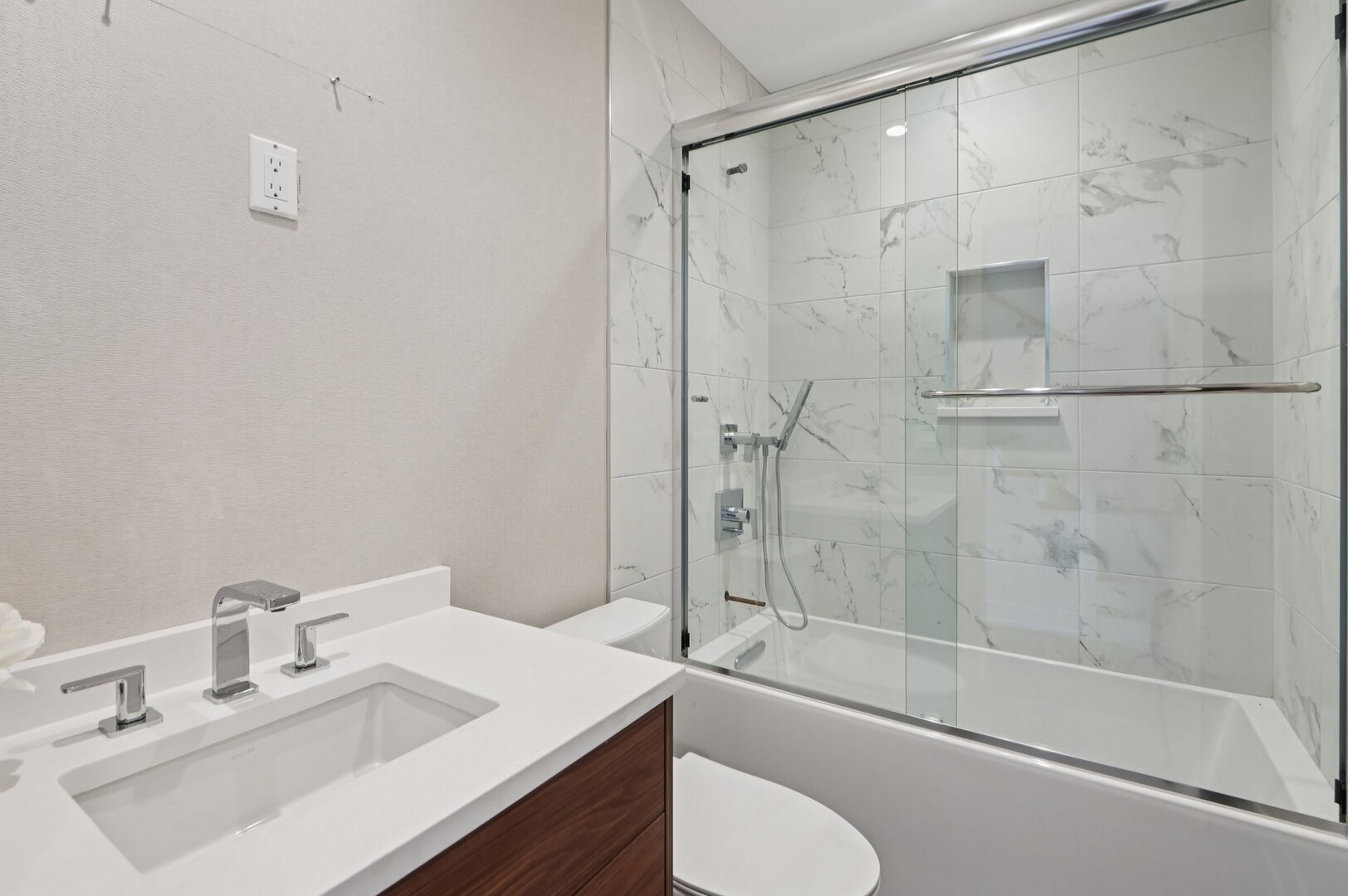 1536 W Chestnut Street Unit: B