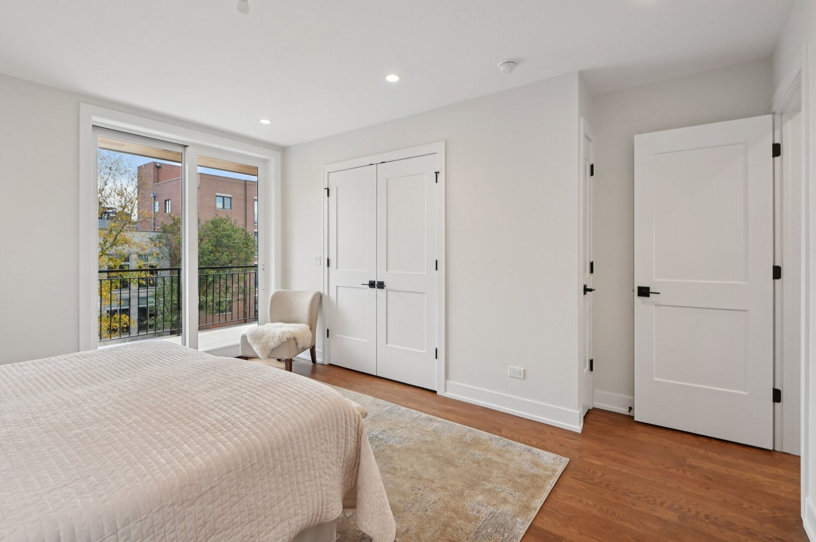 1536 W Chestnut Street Unit: B