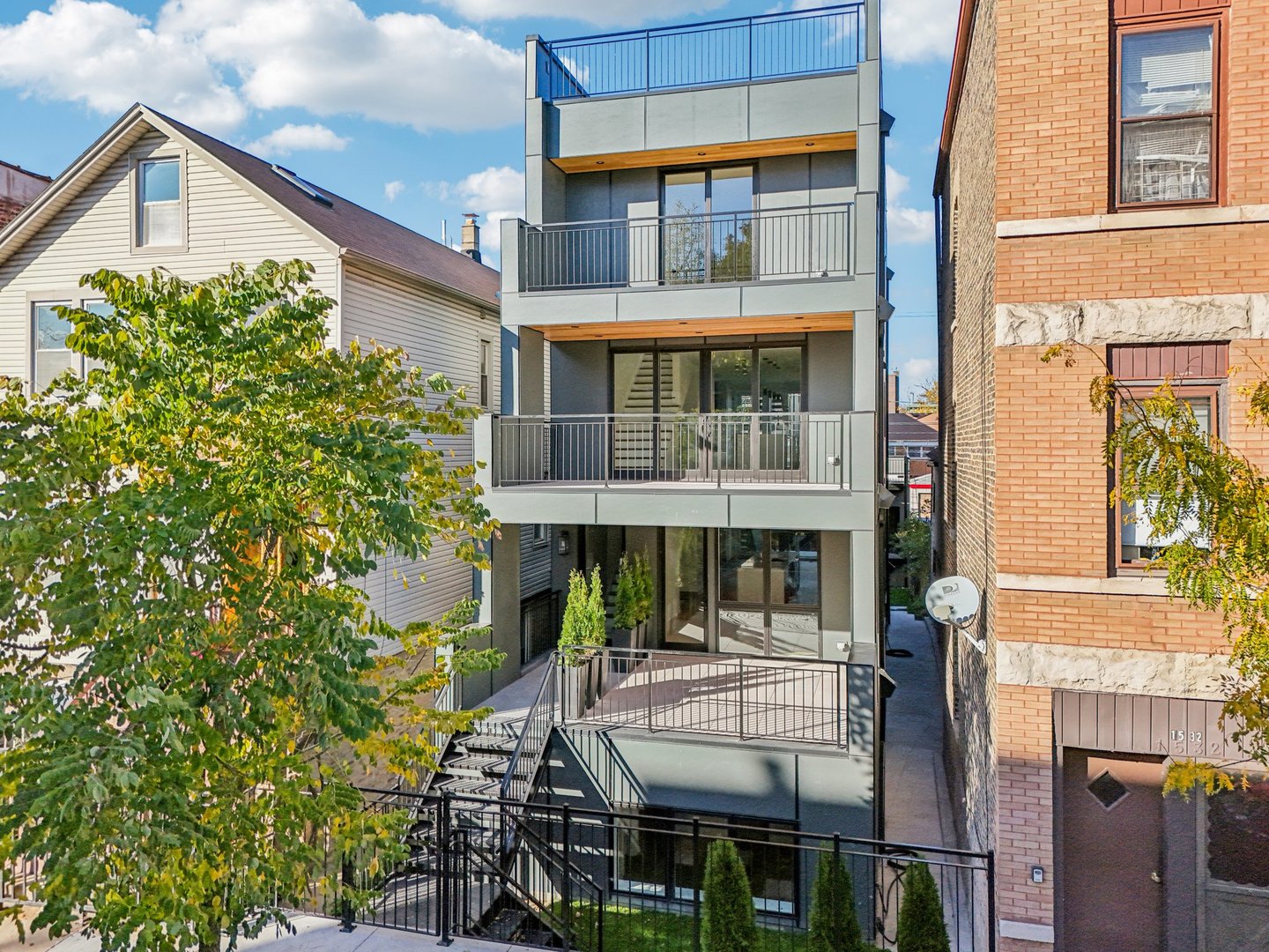 1536 W Chestnut Street Unit: B