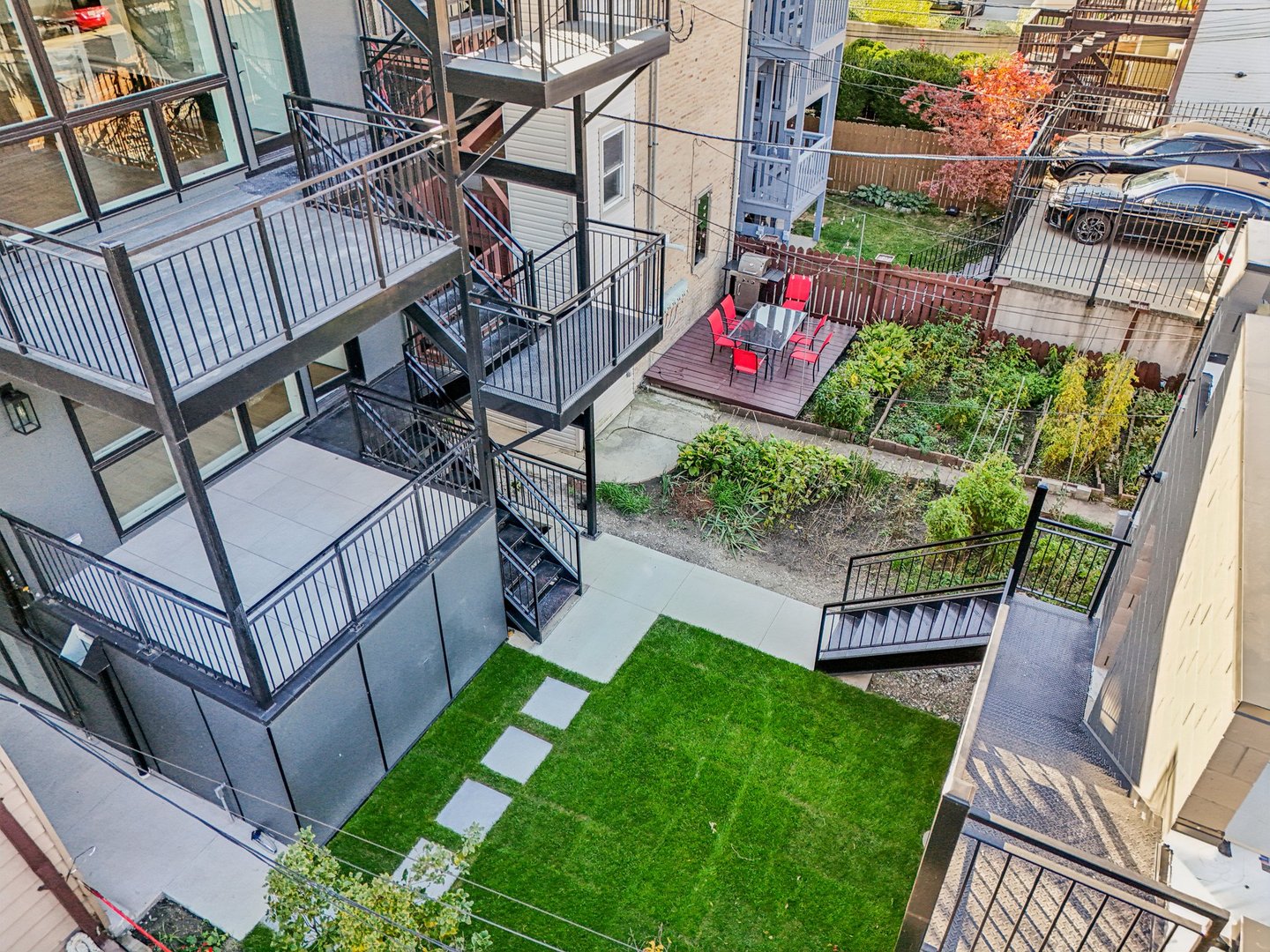 1536 W Chestnut Street Unit: B