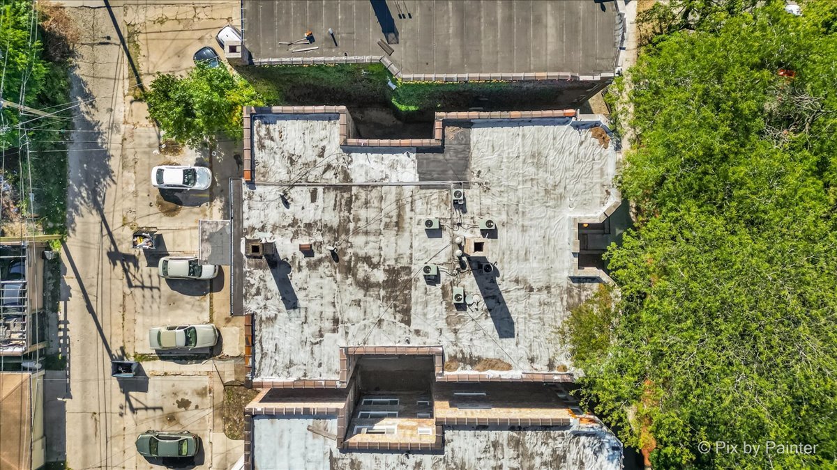 7833 S Kingston Avenue