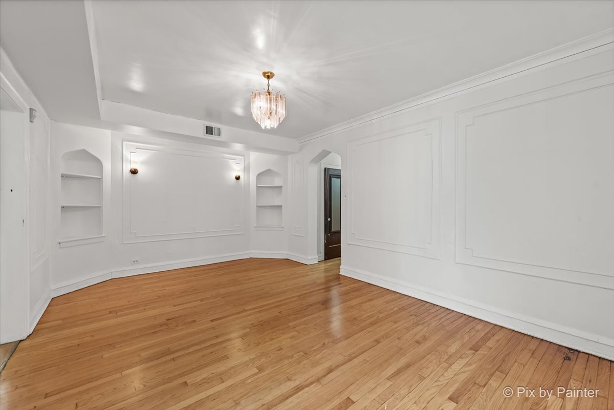 7839 S Kingston Avenue