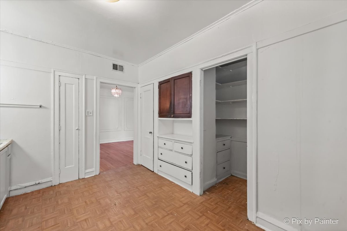 7839 S Kingston Avenue