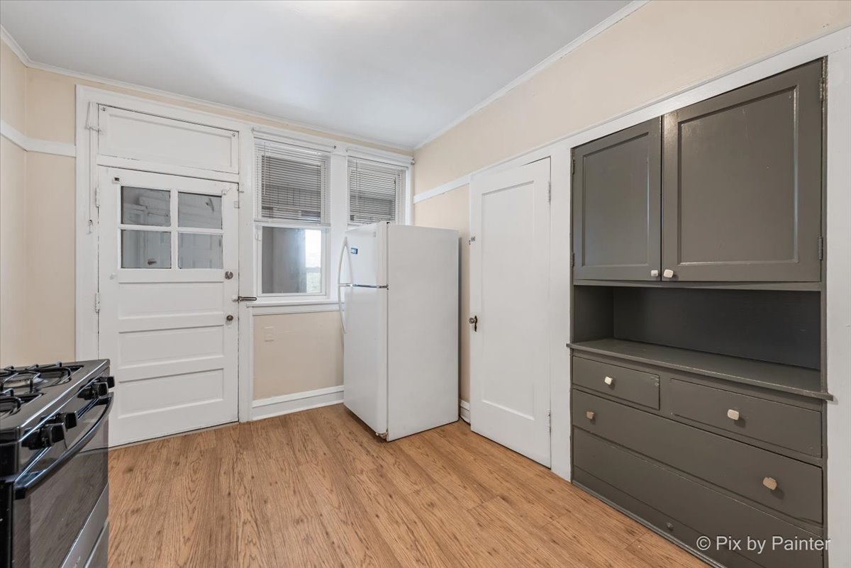 7839 S Kingston Avenue