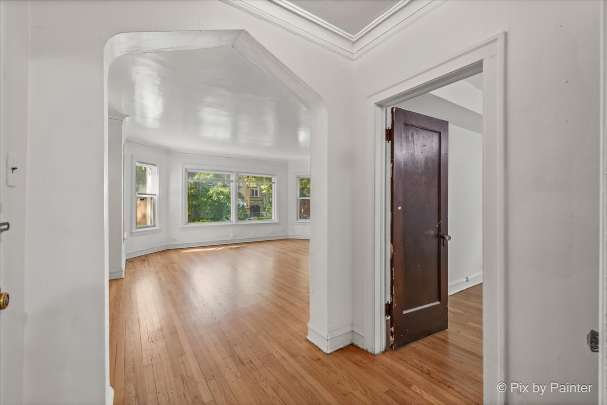 7839 S Kingston Avenue