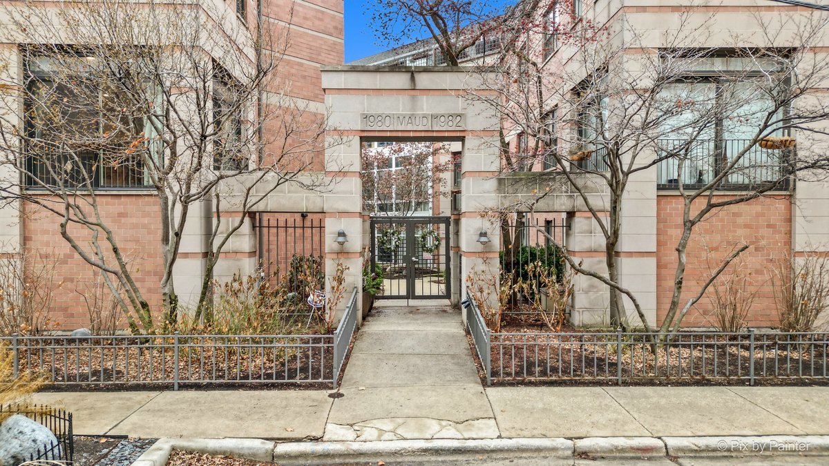 1982 N Maud Avenue Unit: K