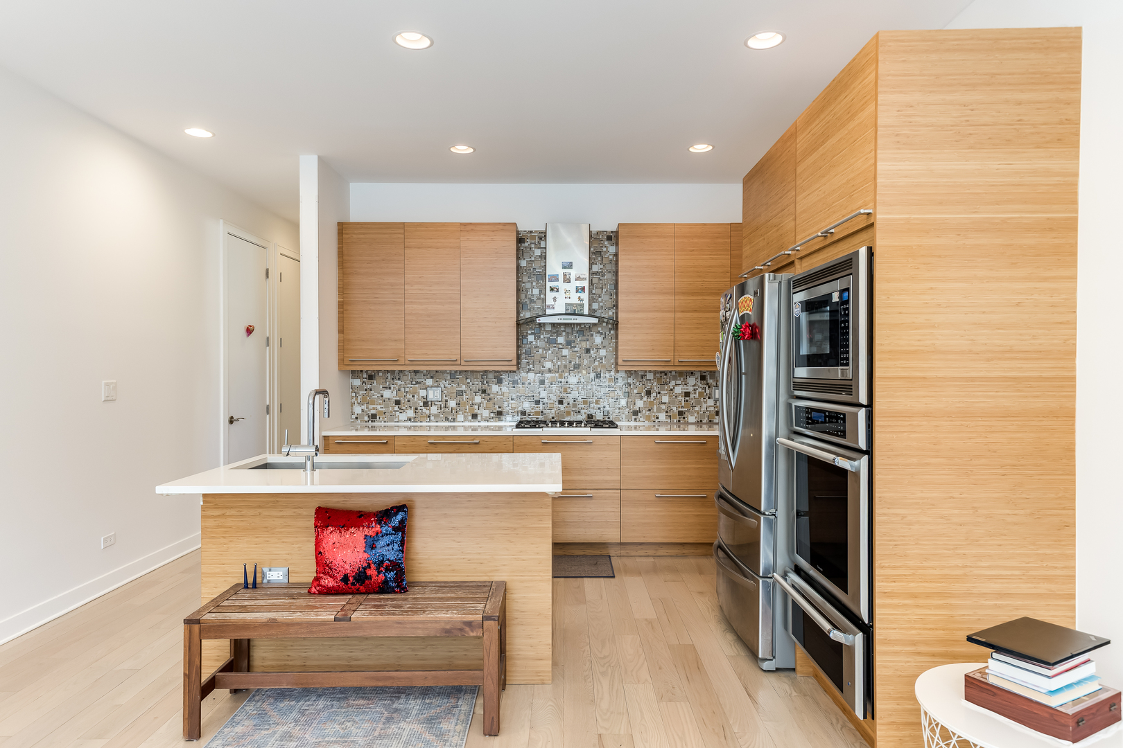 922 N Hermitage Avenue Unit: 2