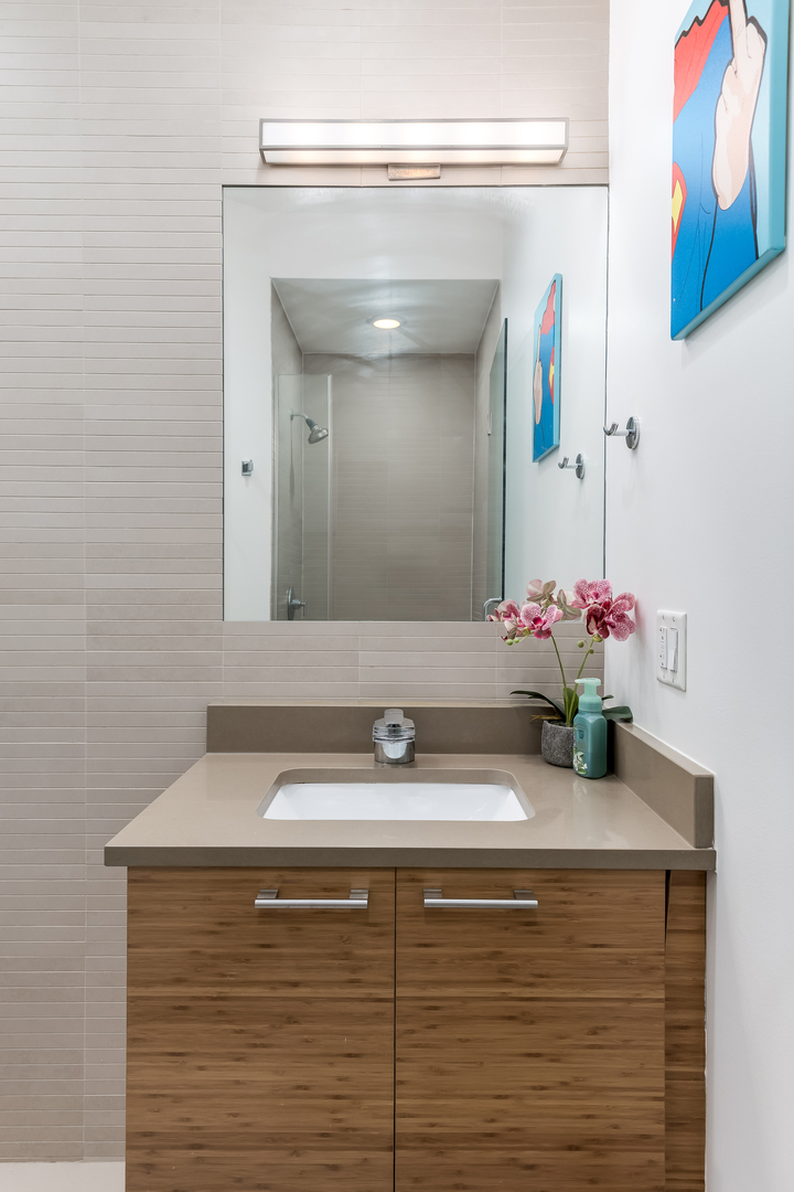 922 N Hermitage Avenue Unit: 2