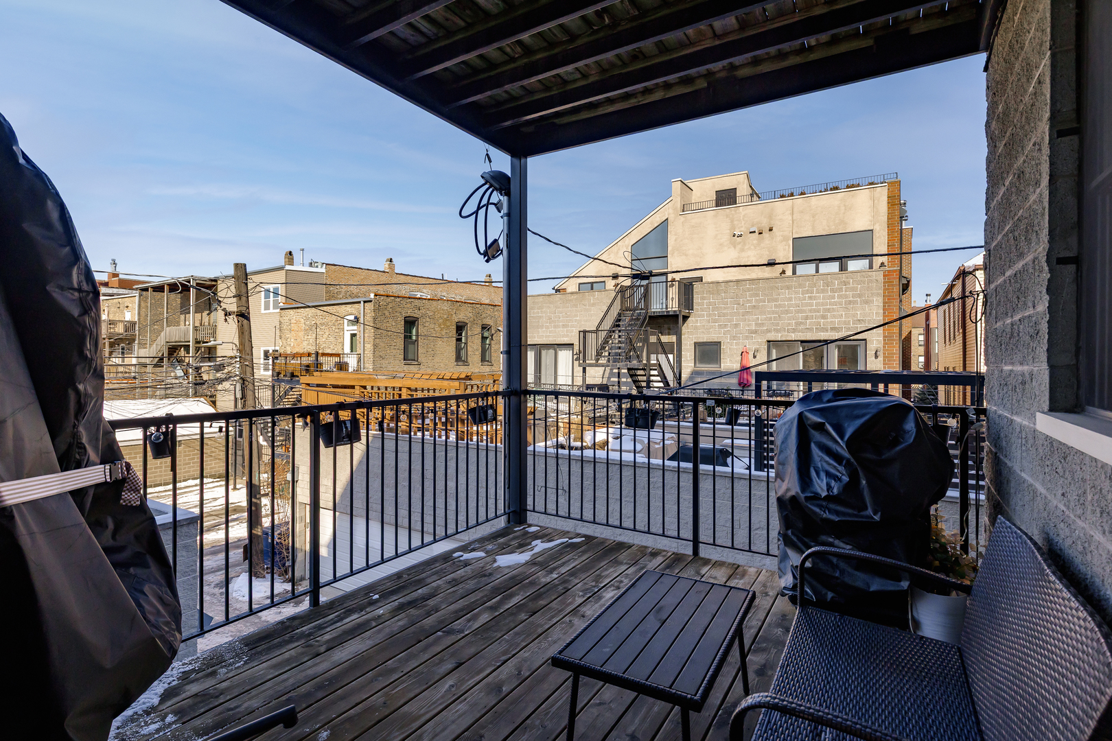 922 N Hermitage Avenue Unit: 2