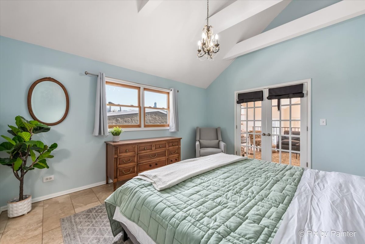 1636 W Erie Street Unit: 3E