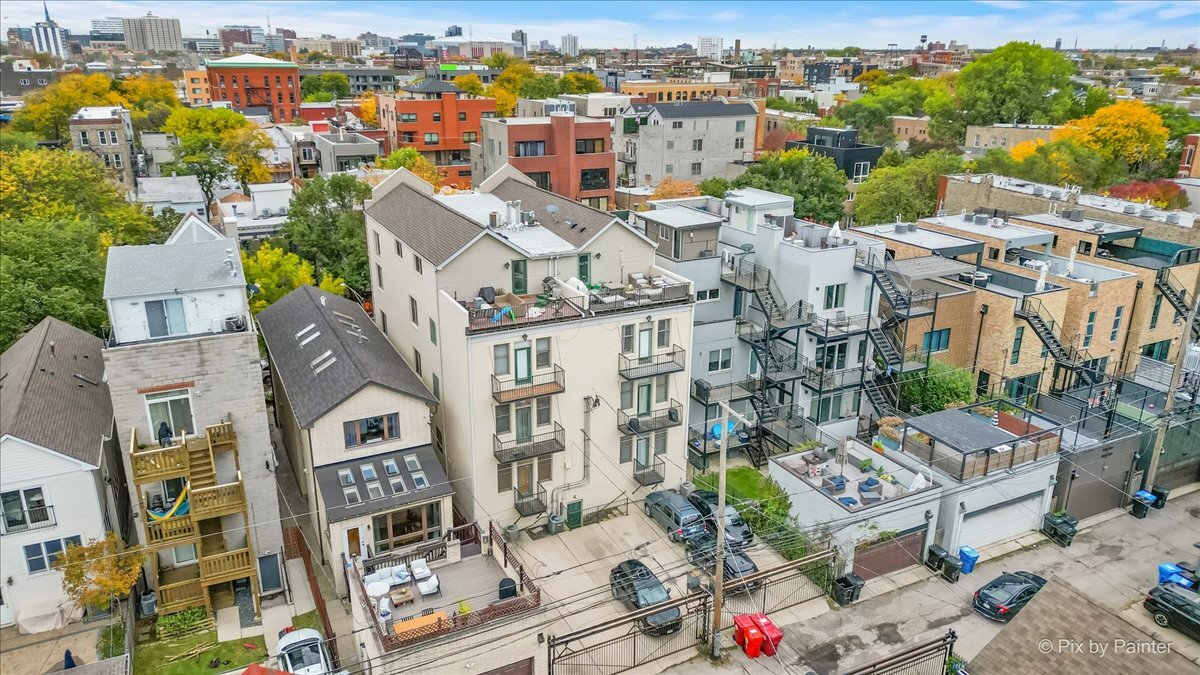 1636 W Erie Street Unit: 3E