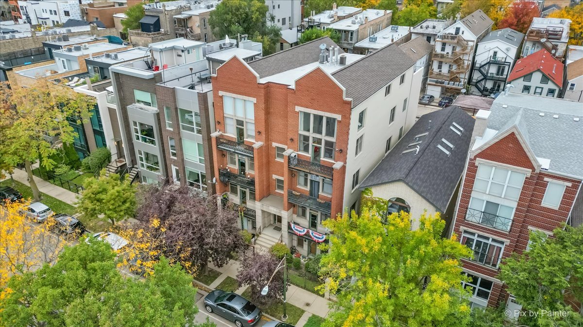 1636 W Erie Street Unit: 3E