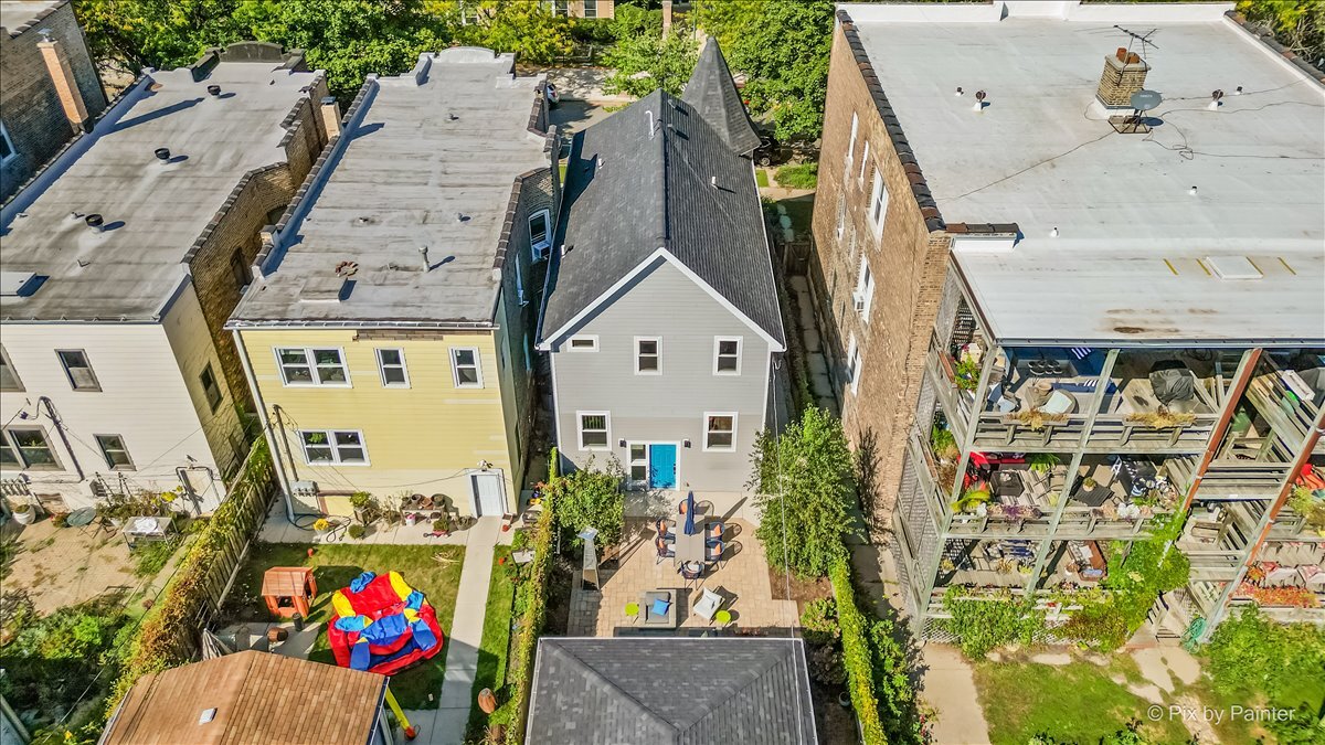 1531 W Granville Avenue