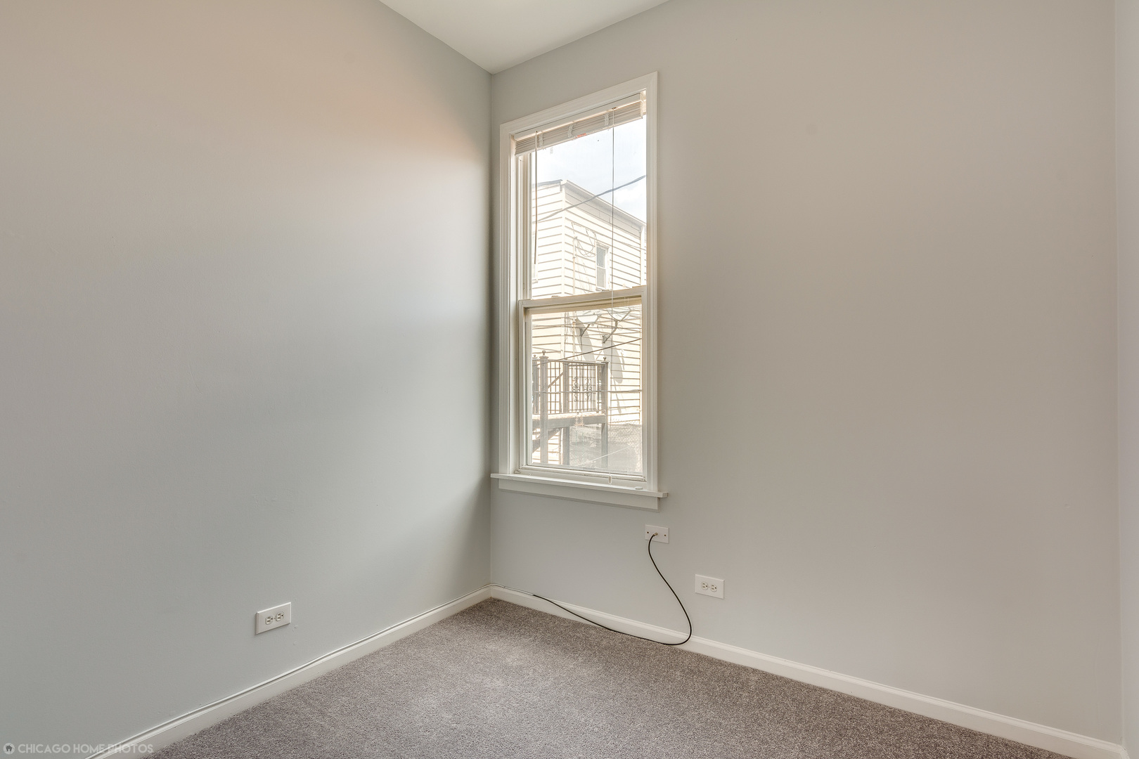 3323 W Potomac Avenue