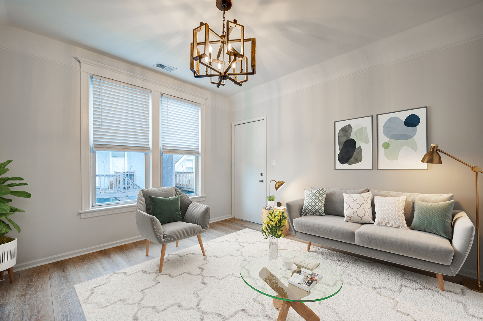 3323 W Potomac Avenue