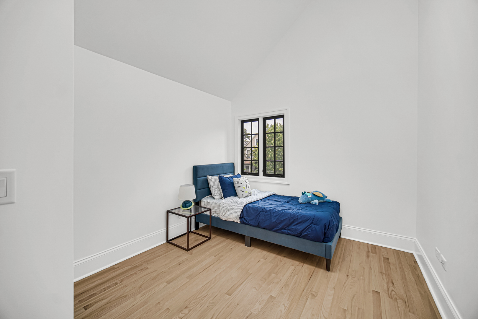 3434 W Palmer Street