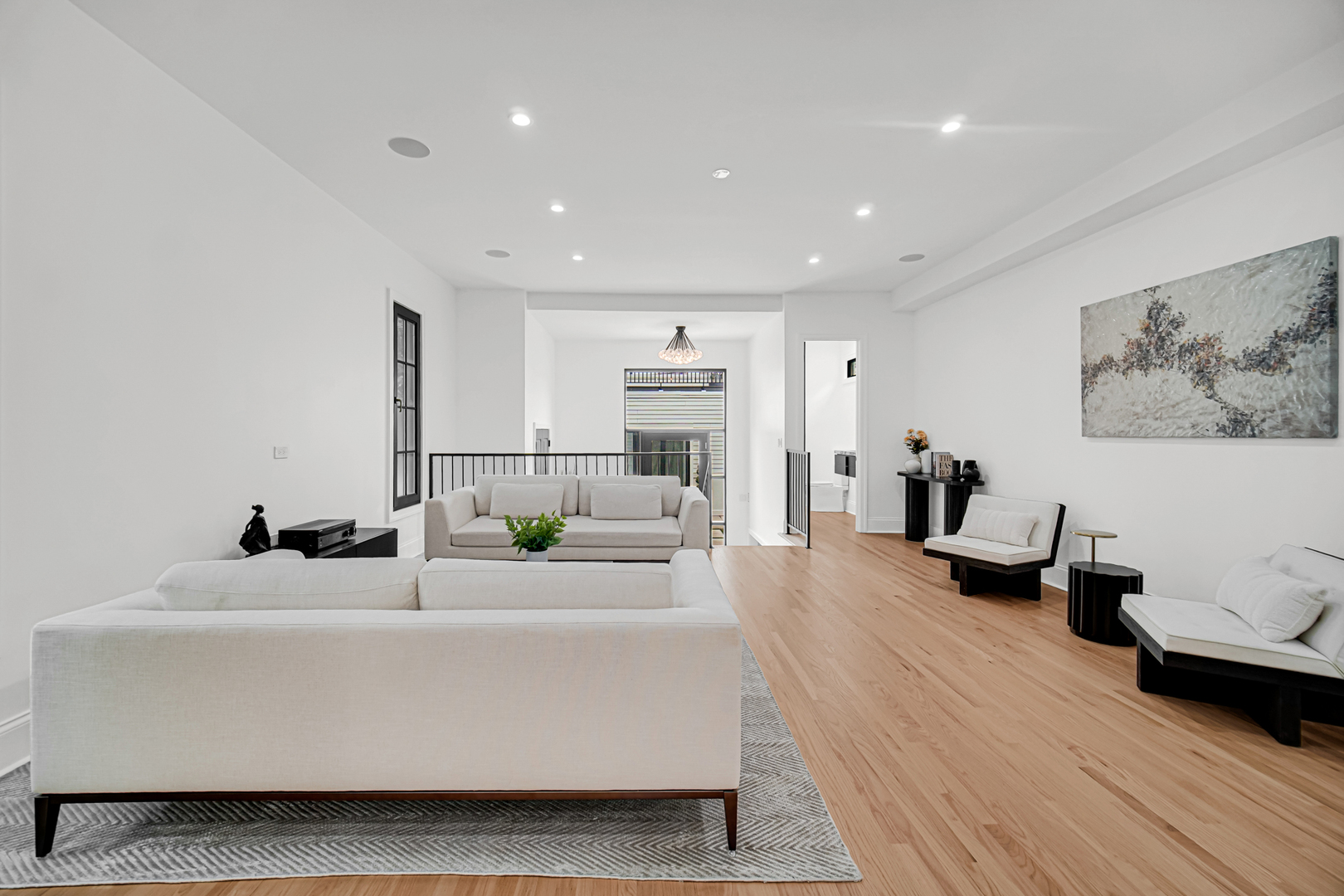 3434 W Palmer Street