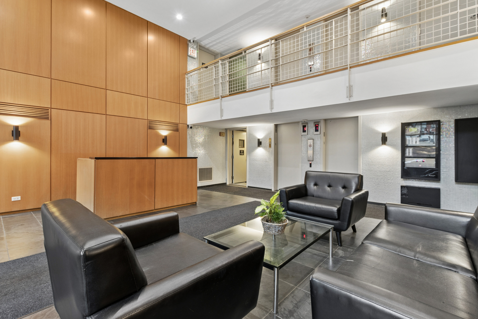 3033 N Sheridan Road Unit: 1502