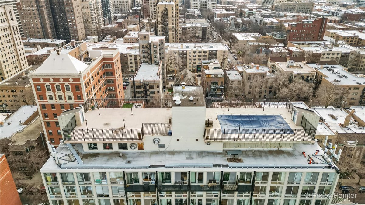 450 W Briar Place Unit: 3H