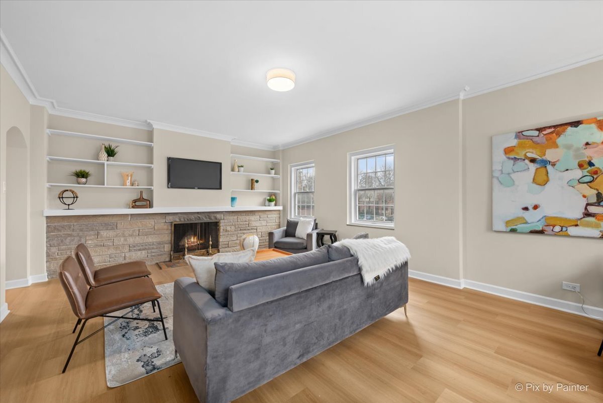 1321 E 56th Street Unit: 2