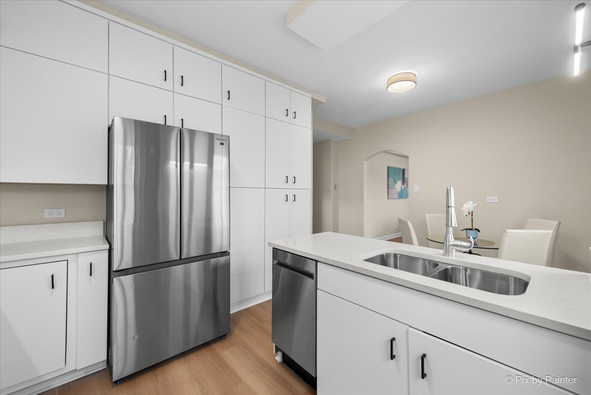 1321 E 56th Street Unit: 2