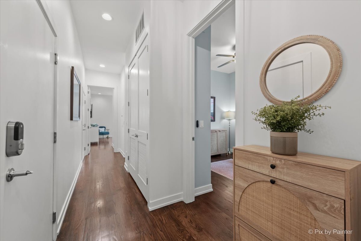 2491 N Milwaukee Avenue Unit: 4S