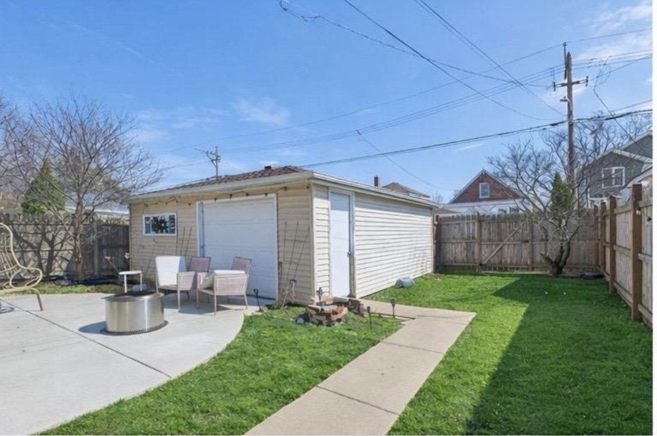 6315 N Oketo Avenue