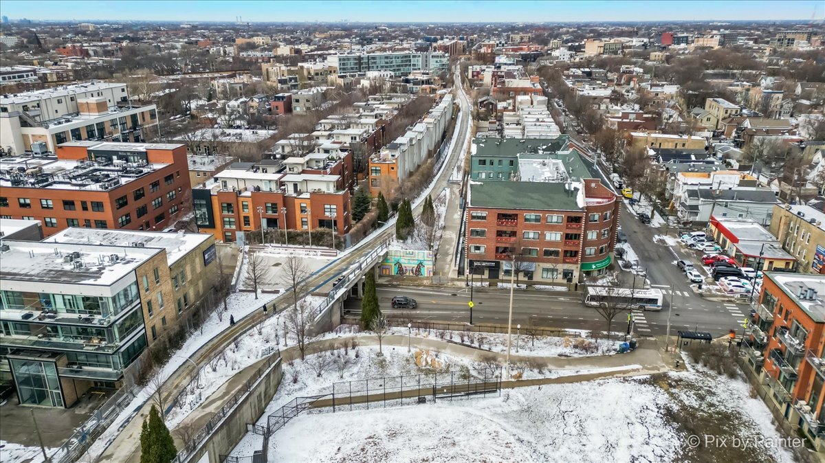 1830 N Winchester Avenue Unit: 101