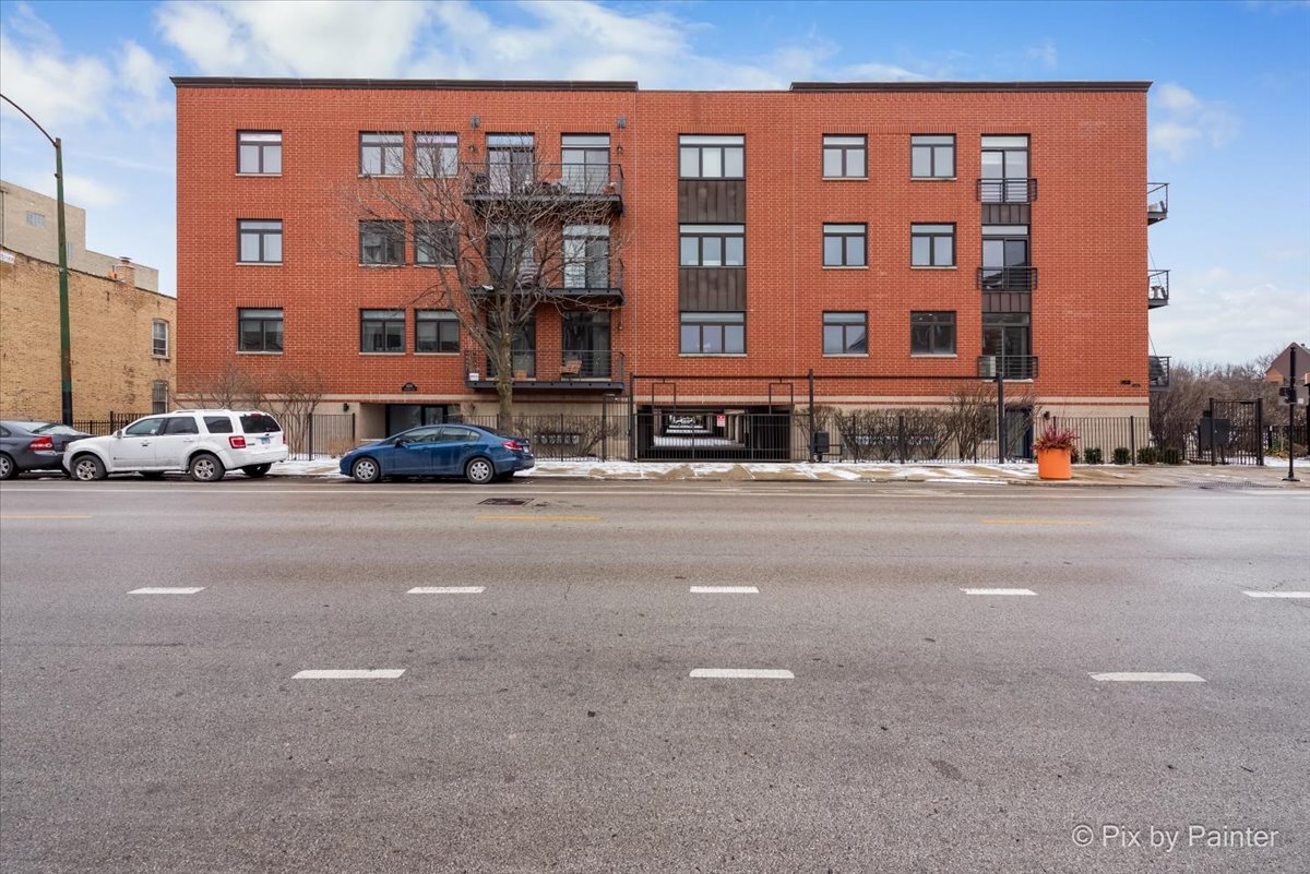 1830 N Winchester Avenue Unit: 101