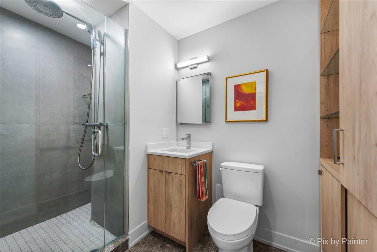 860 N LAKE SHORE Drive Unit: 4M