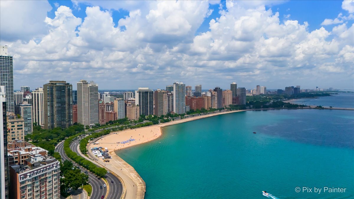 860 N LAKE SHORE Drive Unit: 4M