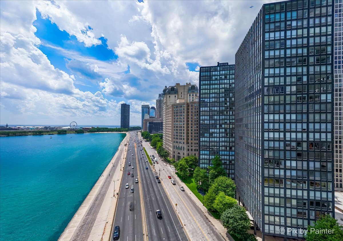 860 N LAKE SHORE Drive Unit: 4M